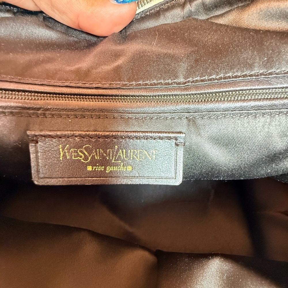 Yves Saint Laurent Black and Gold Interior - Picture 7 of 15